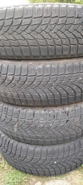 Гуми Зимни 185/60R15, снимка 2 - Гуми и джанти - 47285691