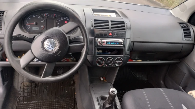 VW Polo, снимка 8 - Автомобили и джипове - 48451883