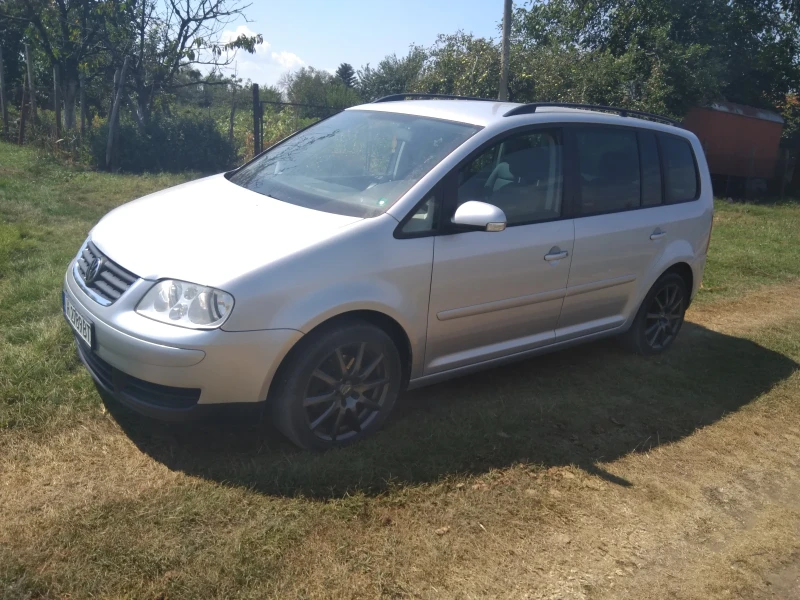 VW Touran, снимка 1 - Автомобили и джипове - 48930640