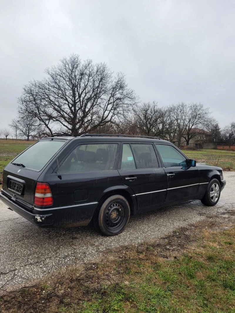 Mercedes-Benz 124 Цяла или на части, снимка 11 - Автомобили и джипове - 49007449