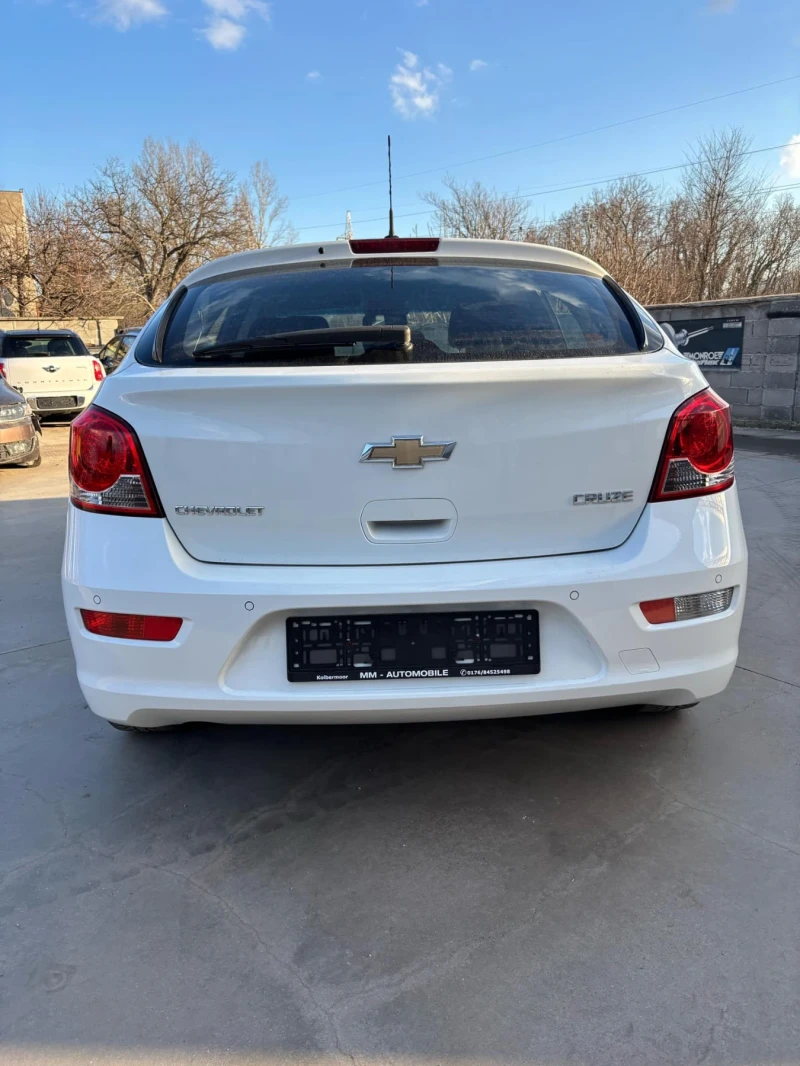 Chevrolet Cruze 1.6i, снимка 8 - Автомобили и джипове - 49226988