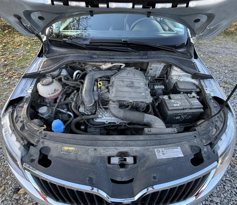 Skoda Rapid Facelift Selection, снимка 16 - Автомобили и джипове - 52179688