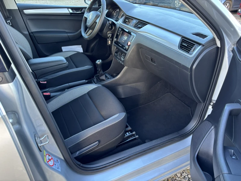 Skoda Rapid Facelift Selection, снимка 12 - Автомобили и джипове - 52179688