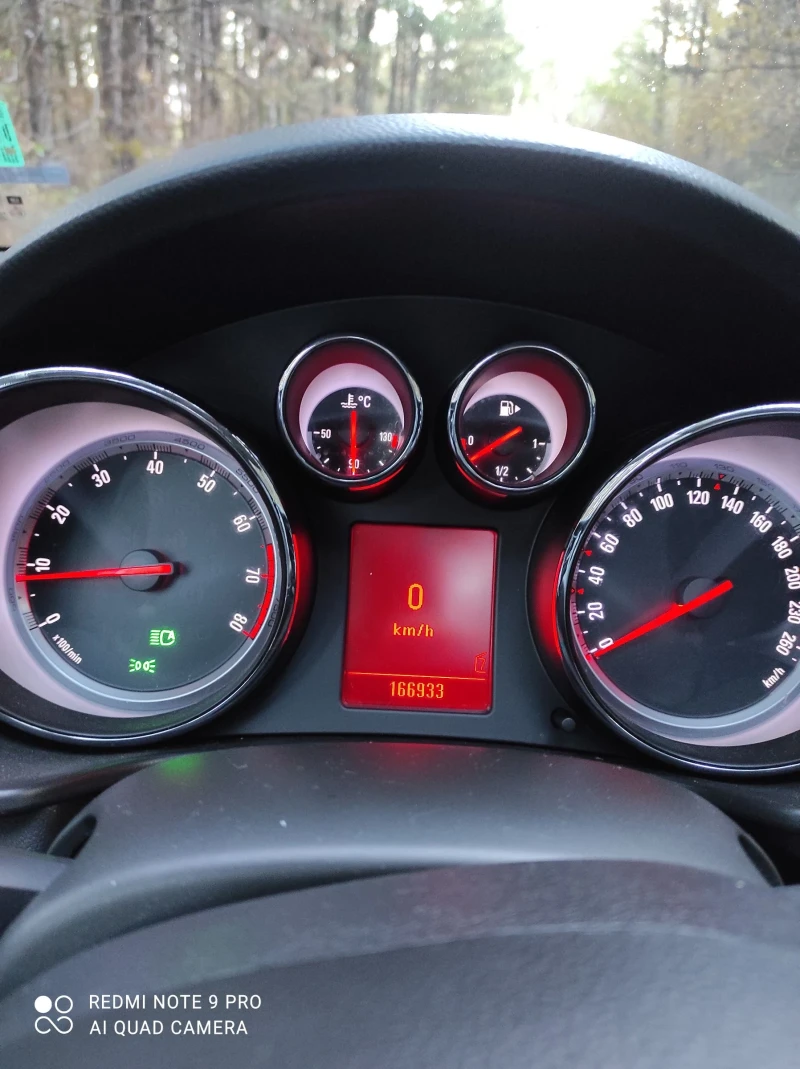 Opel Insignia 1.6 Turbo Sport Tourier Panorama, снимка 12 - Автомобили и джипове - 53094886