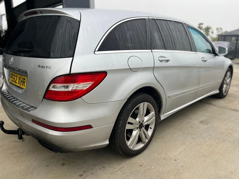 Mercedes-Benz R 350 Мотор 642 , снимка 9 - Автомобили и джипове - 52453330