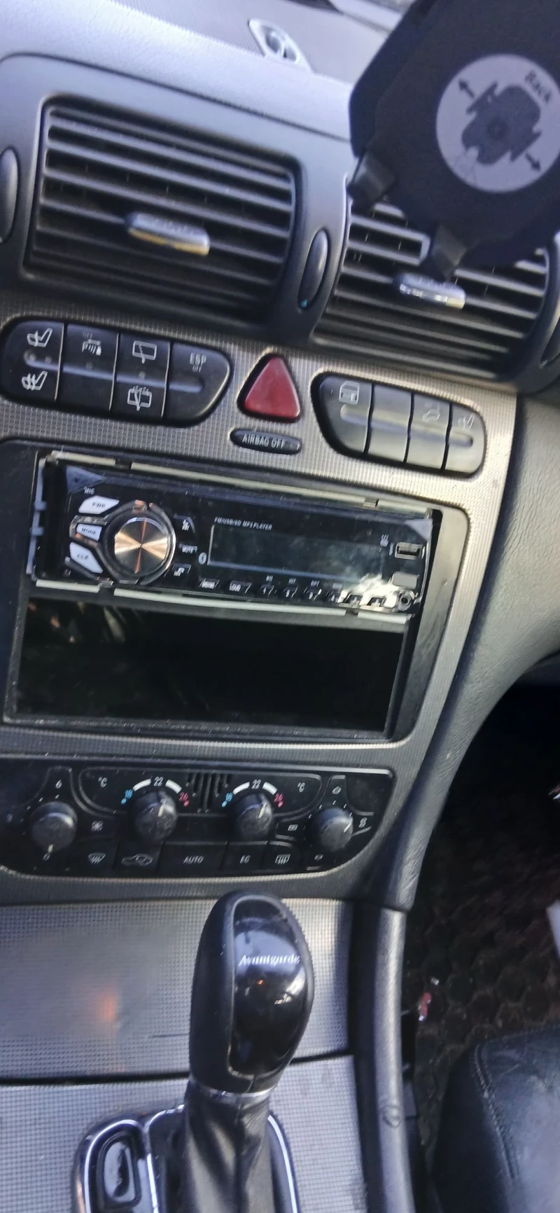 Mercedes-Benz C 200, снимка 2 - Автомобили и джипове - 52616203