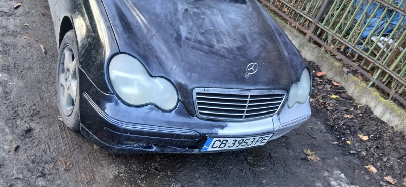 Mercedes-Benz C 200, снимка 5 - Автомобили и джипове - 52616203