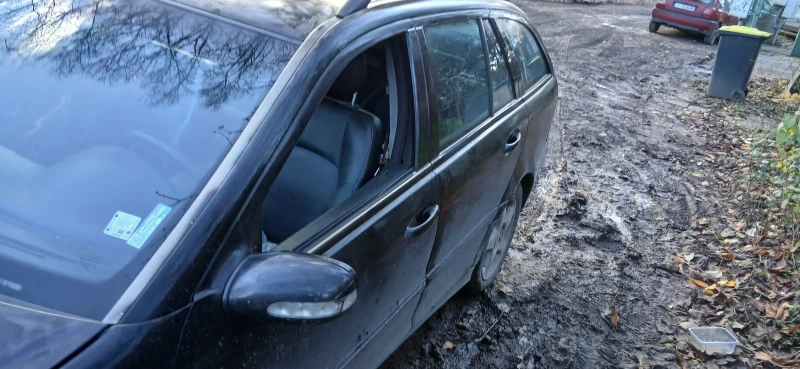 Mercedes-Benz C 200, снимка 4 - Автомобили и джипове - 52616203