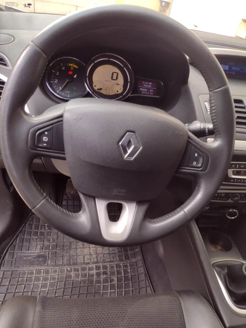 Renault Megane 1, 5dci-110к.с., снимка 5 - Автомобили и джипове - 52640034
