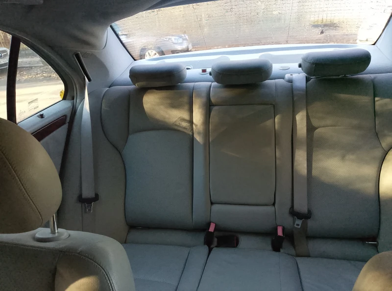 Mercedes-Benz C 240, снимка 9 - Автомобили и джипове - 52659932