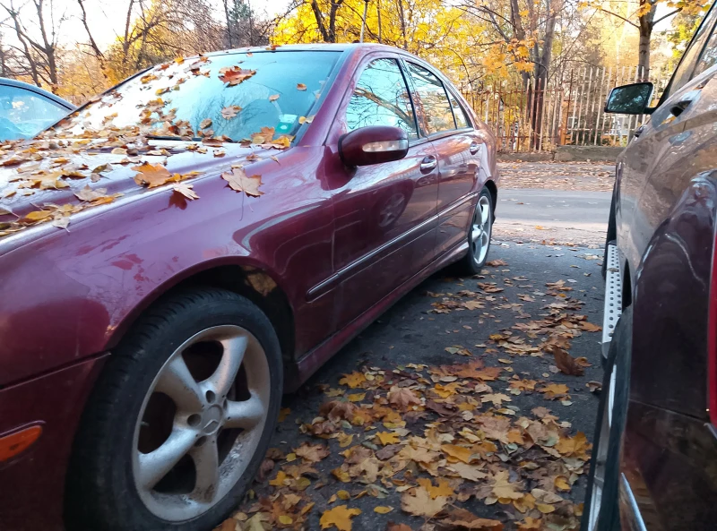 Mercedes-Benz C 240, снимка 15 - Автомобили и джипове - 52659932