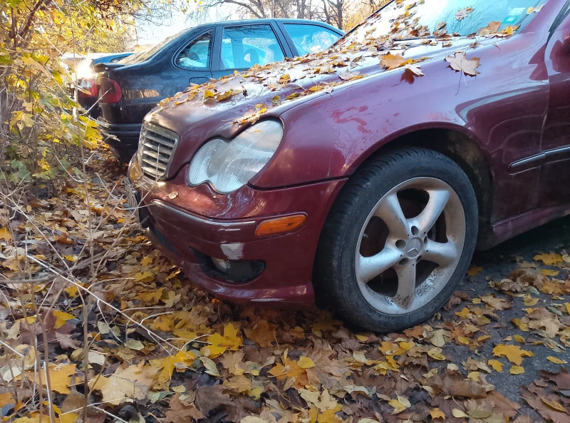 Mercedes-Benz C 240, снимка 13 - Автомобили и джипове - 52659932