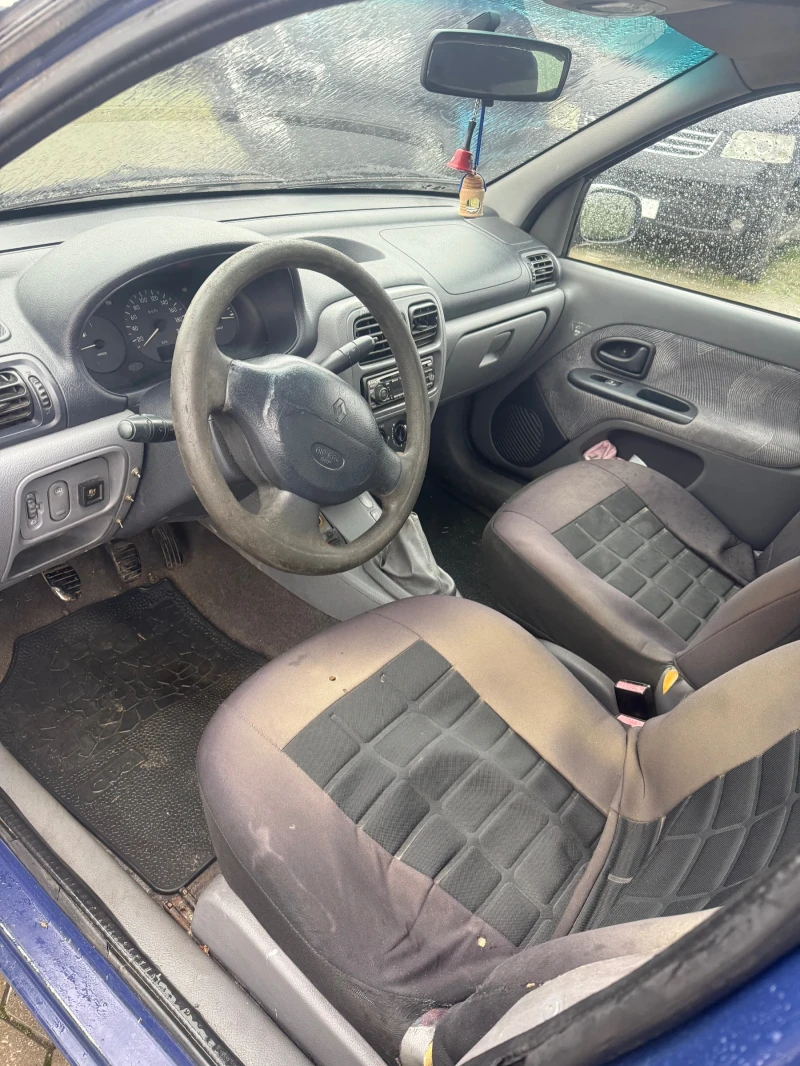 Renault Clio, снимка 2 - Автомобили и джипове - 52697936