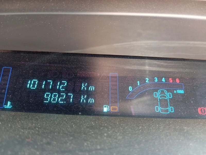 Renault Scenic 1.5dci, снимка 3 - Автомобили и джипове - 53142892