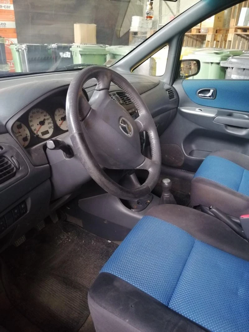 Mazda Premacy, снимка 10 - Автомобили и джипове - 47750835