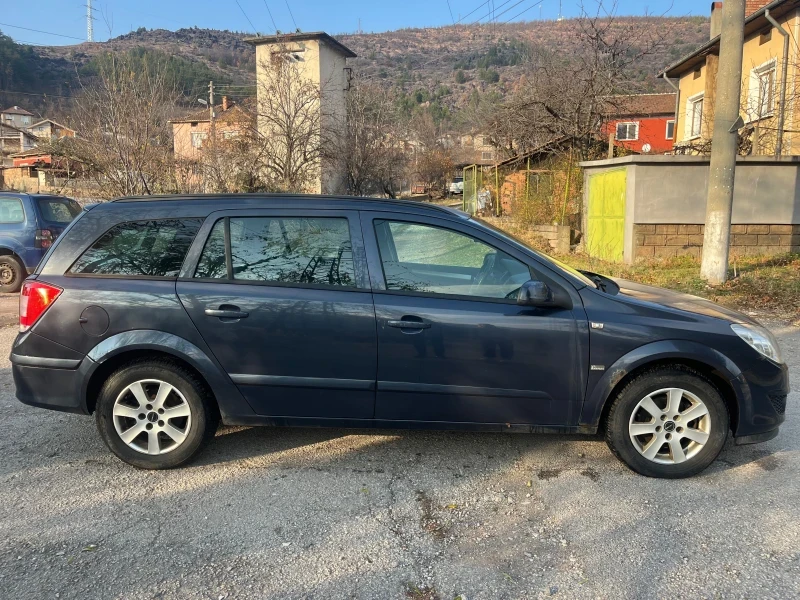 Opel Astra 1.7CDTI * КЛИМАТИК * , снимка 6 - Автомобили и джипове - 48281810