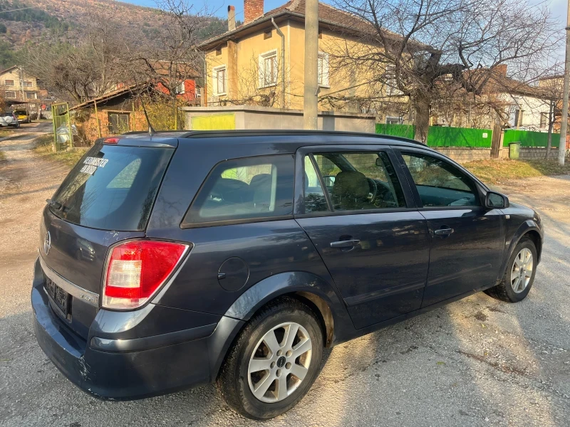 Opel Astra 1.7CDTI * КЛИМАТИК * , снимка 5 - Автомобили и джипове - 48281810