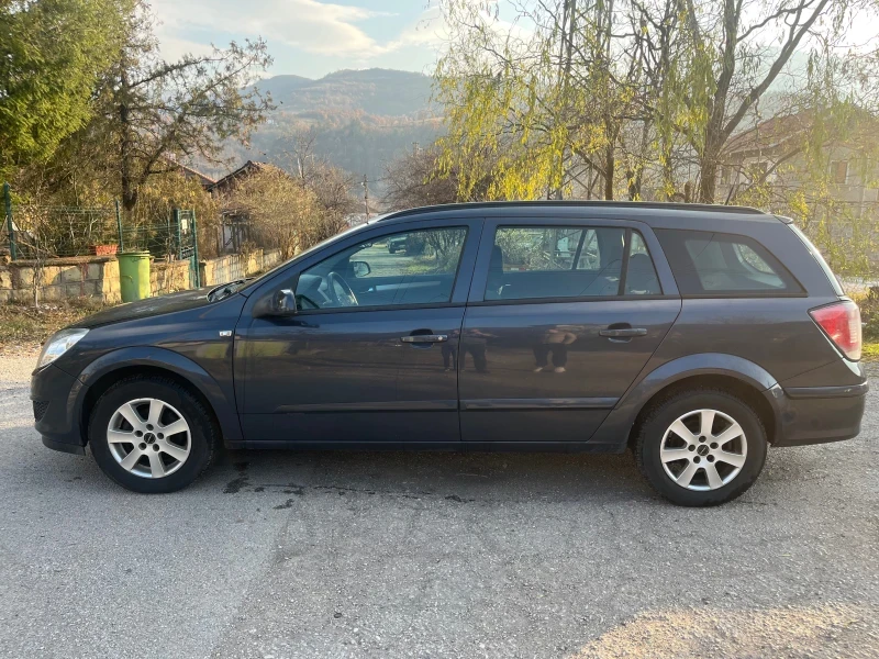 Opel Astra 1.7CDTI * КЛИМАТИК * , снимка 2 - Автомобили и джипове - 48281810