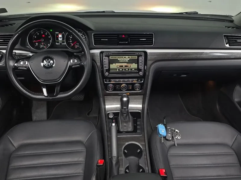VW Passat 2.0 TSI - САМО 30% АВАНС, снимка 13 - Автомобили и джипове - 56267715
