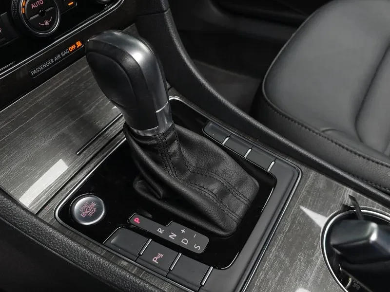 VW Passat 2.0 TSI - САМО 30% АВАНС, снимка 17 - Автомобили и джипове - 56267715