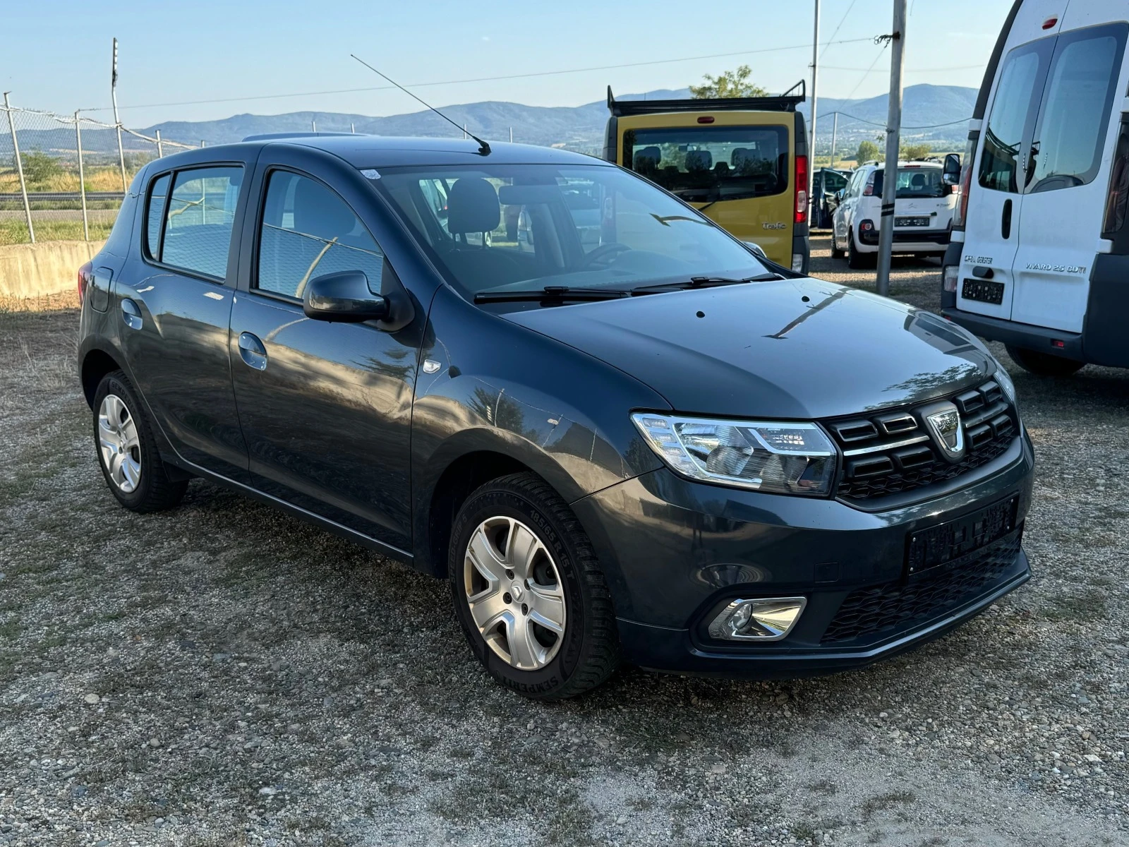 Dacia Sandero 1.0 133000km.100% - изображение 2