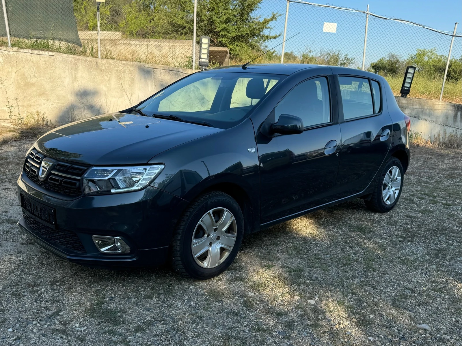 Dacia Sandero 1.0 133000km.100% - изображение 9