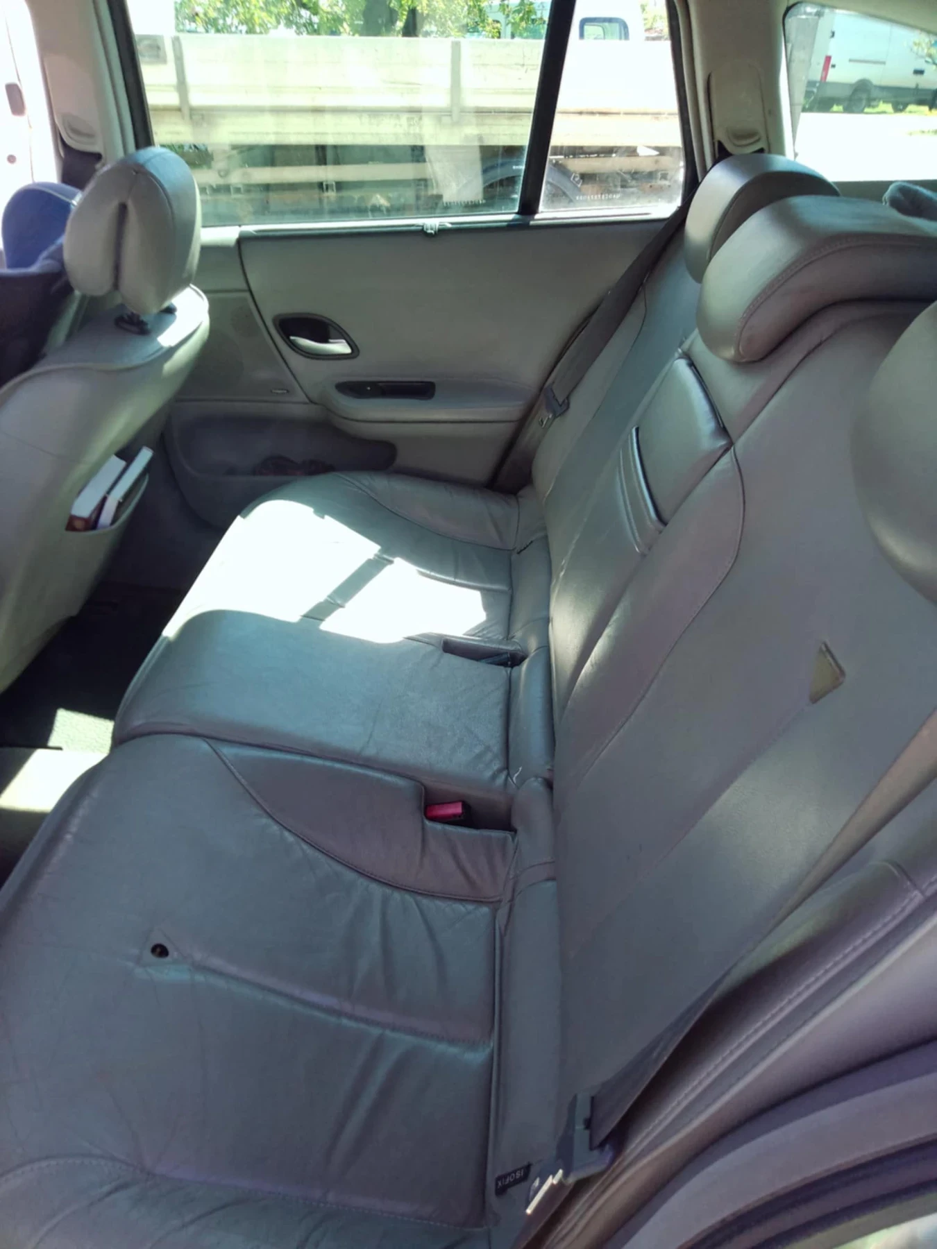 Renault Laguna 2000 - изображение 6