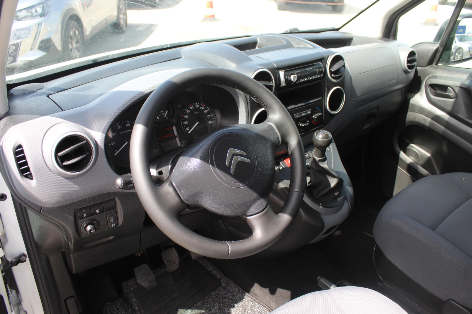 Citroen Berlingo  VP 1.6HDi 75 FAP BVM5 E6/1611R78 - изображение 8