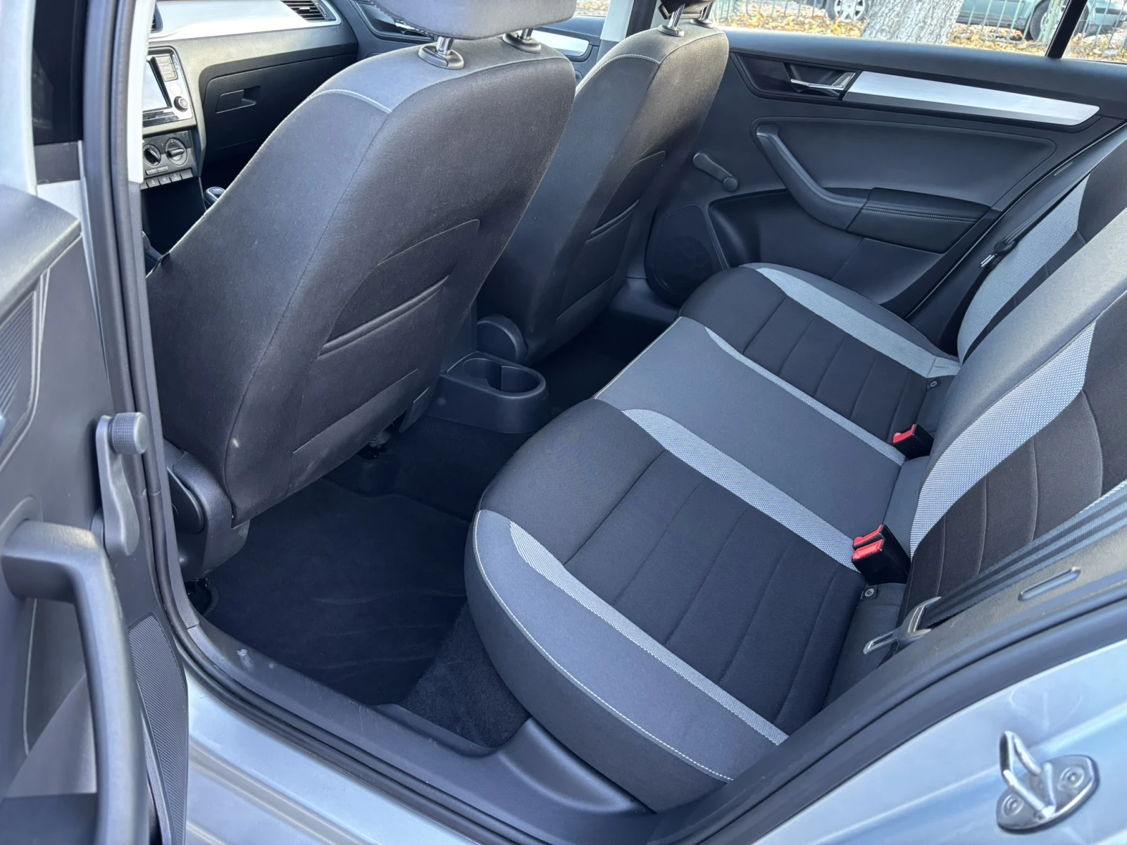 Skoda Rapid Facelift Selection | Mobile.bg   11