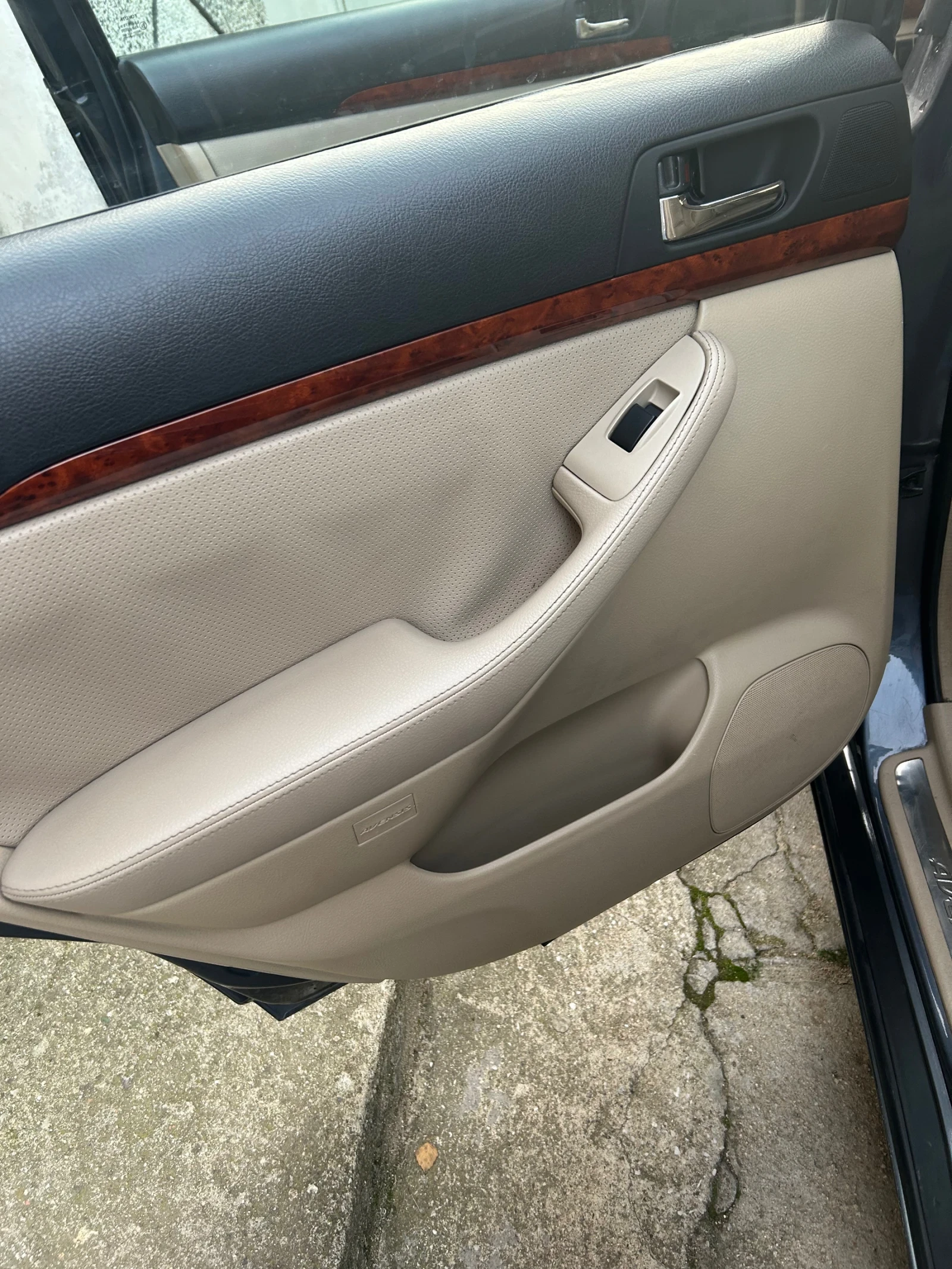 Toyota Avensis  - изображение 9