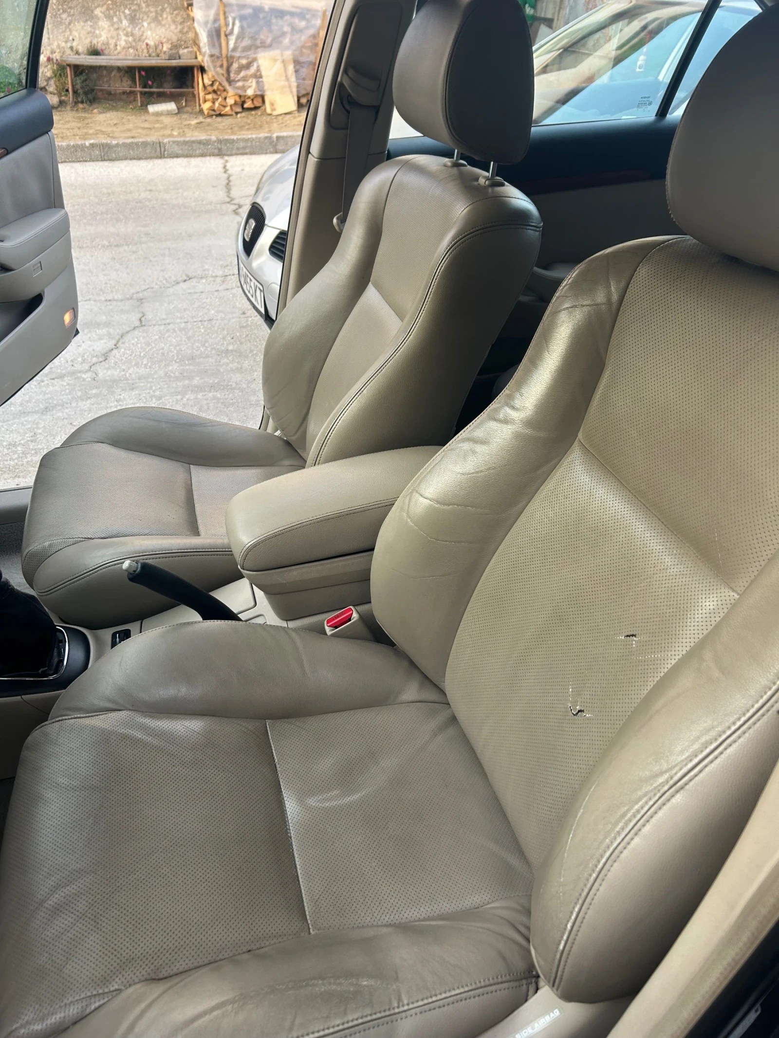 Toyota Avensis  - изображение 7