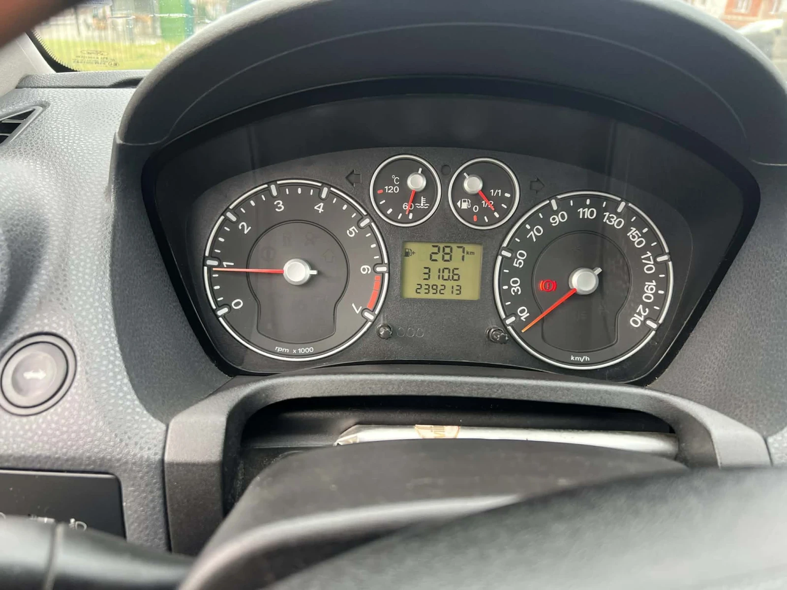 Ford Fiesta  - изображение 4