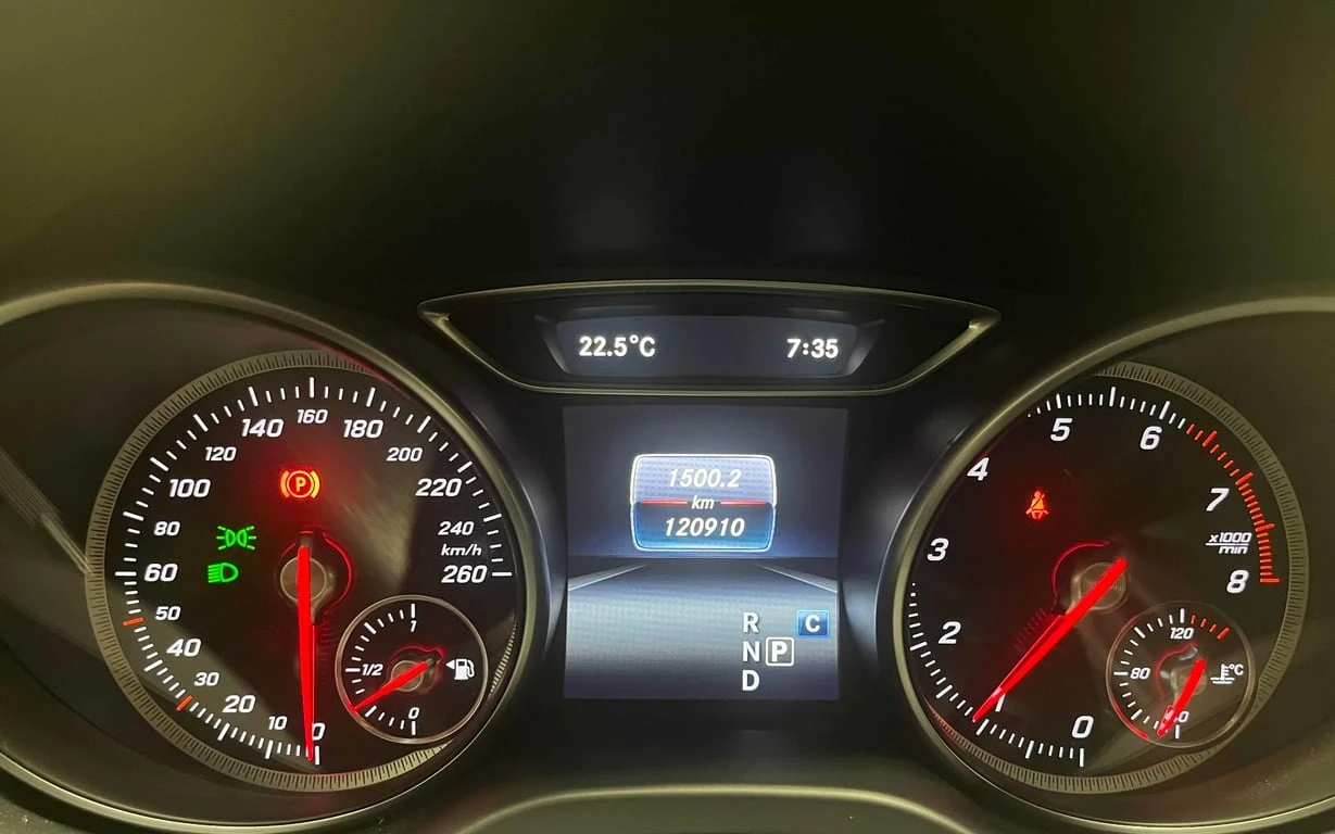 Mercedes-Benz CLA 250 4MATIC * FULL AMG PACK* ПОДГРЕВИ*  - изображение 8