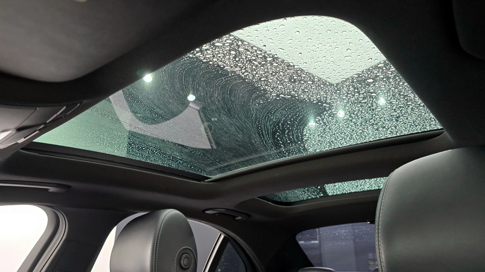 Mercedes-Benz C 63 AMG S / BURMESTER / ПОДГРЕВИ / ПАНОРАМА / Ф1 ПЕРА, снимка 11 - Автомобили и джипове - 53930781