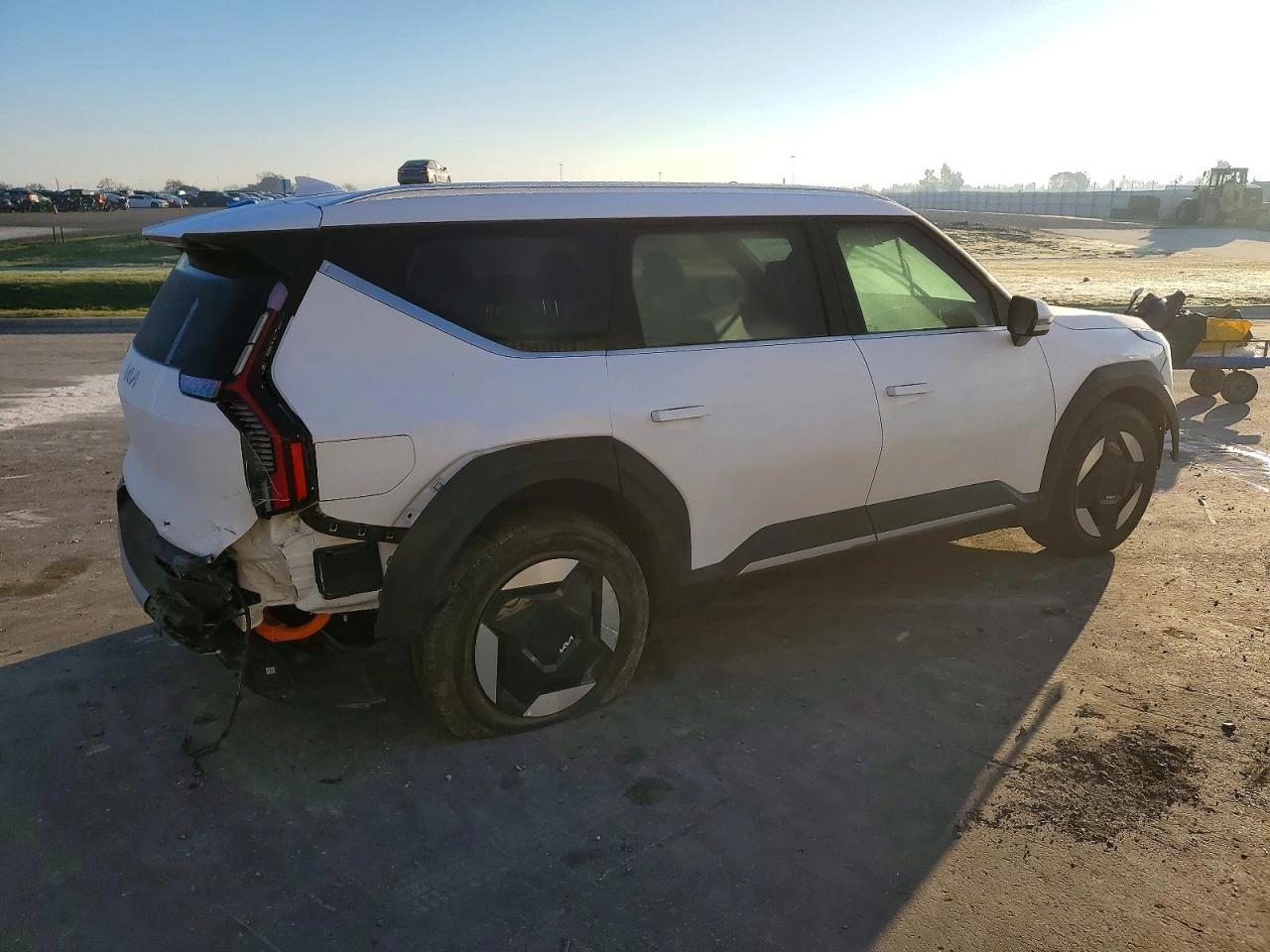 Kia EV9 Wind AWD, снимка 3 - Автомобили и джипове - 54152946