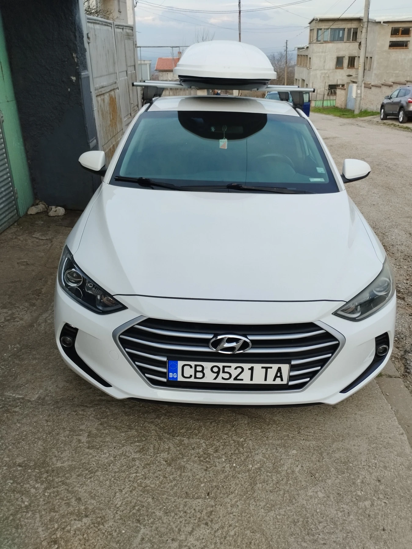 Hyundai Elantra 1, 6 crdi