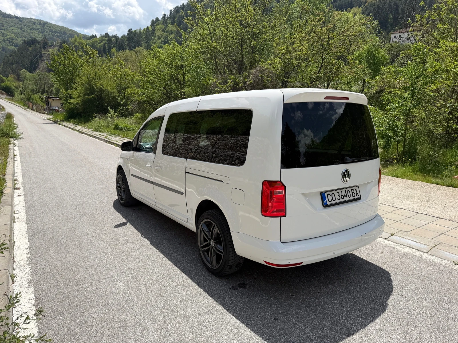 VW Caddy, снимка 4 - Автомобили и джипове - 54509570