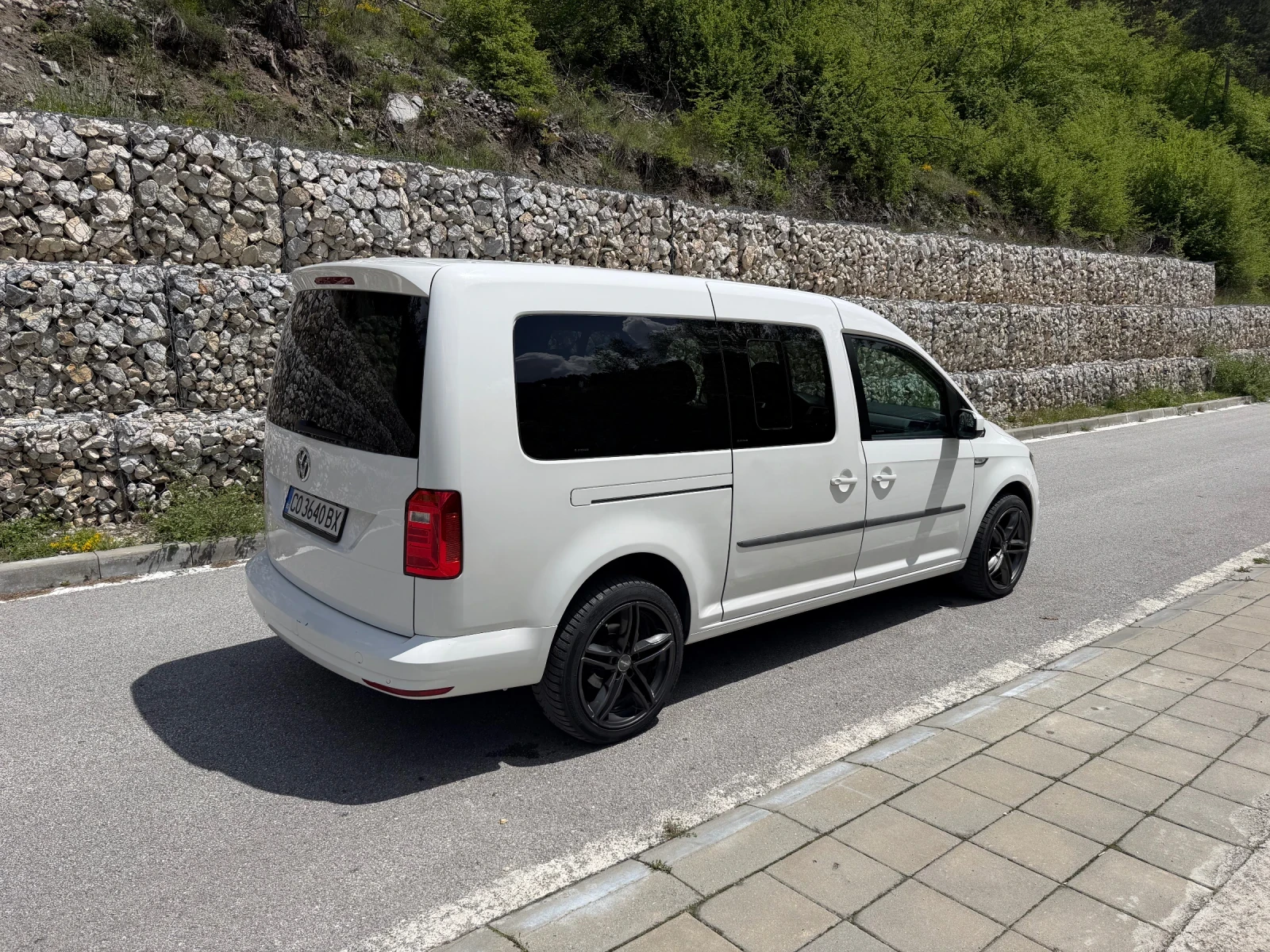 VW Caddy, снимка 3 - Автомобили и джипове - 54509570