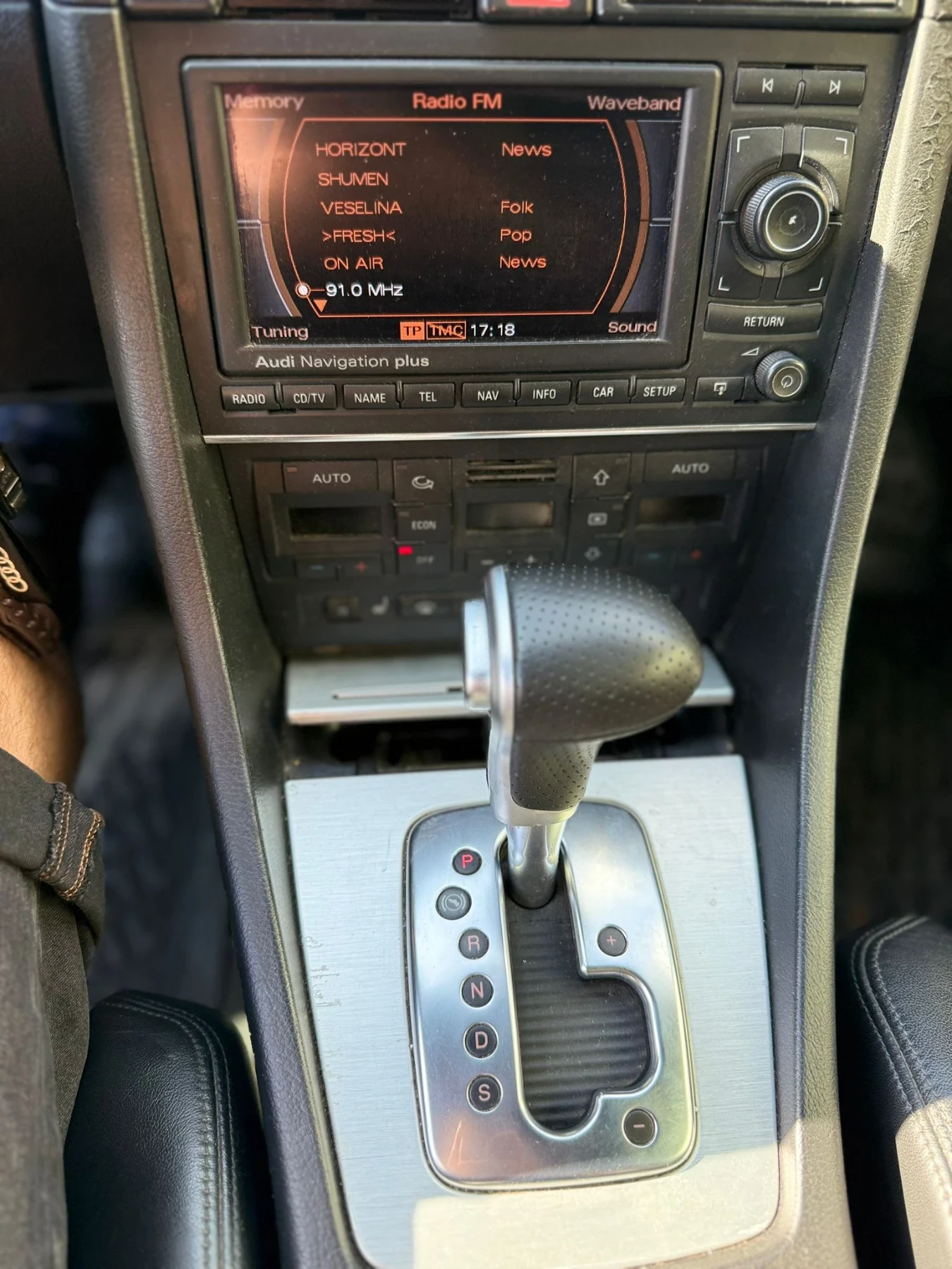 Audi A4, снимка 4 - Автомобили и джипове - 55127811