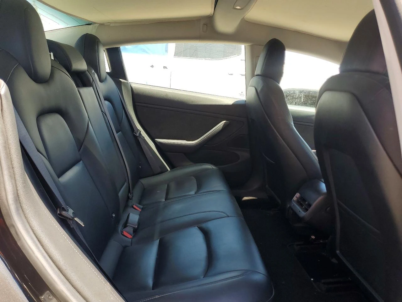 Tesla Model 3, снимка 10 - Автомобили и джипове - 55271999
