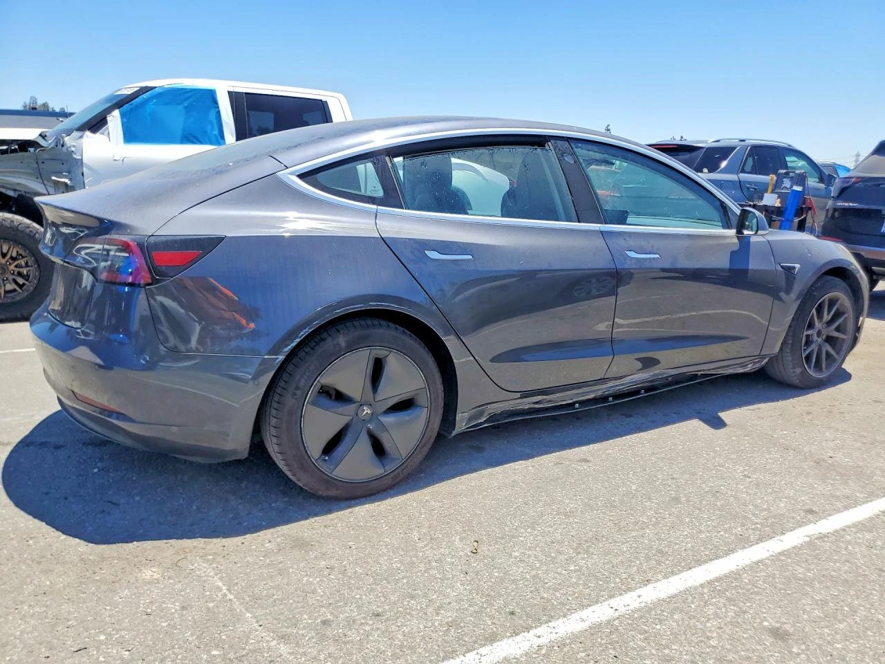 Tesla Model 3, снимка 3 - Автомобили и джипове - 55271999