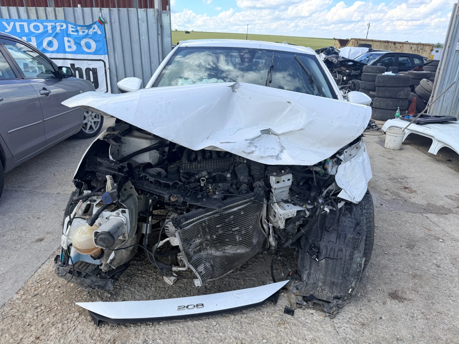 Peugeot 208 1.2 PureTech, снимка 2 - Автомобили и джипове - 55381956