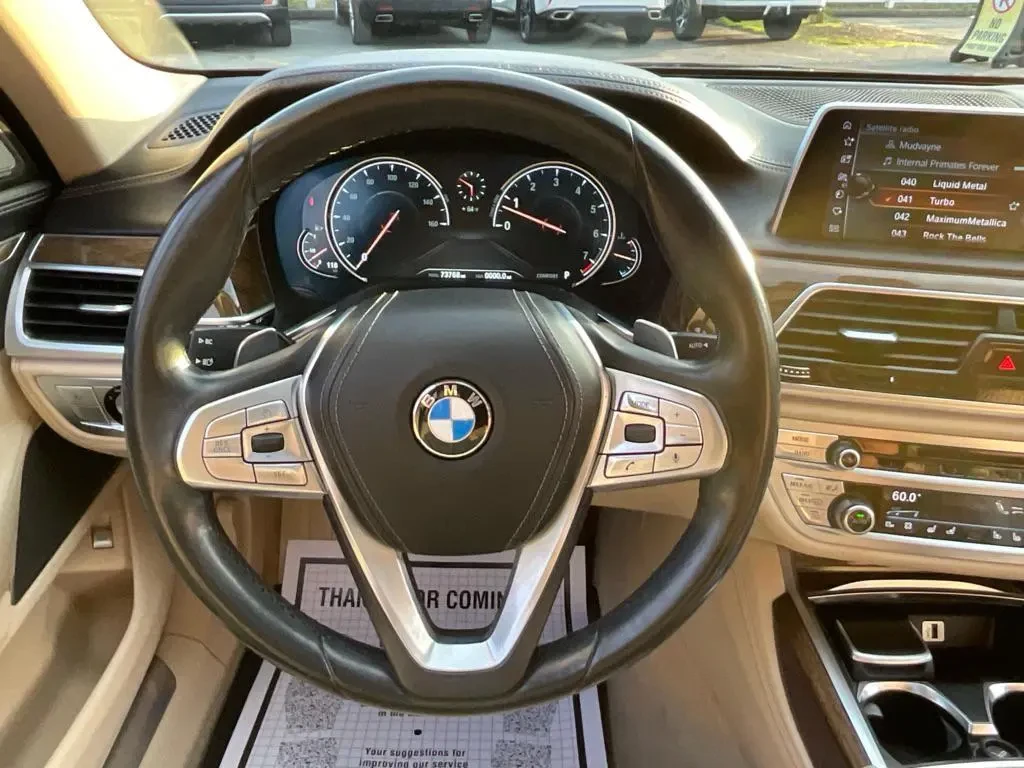 BMW 740 i, снимка 8 - Автомобили и джипове - 55508684