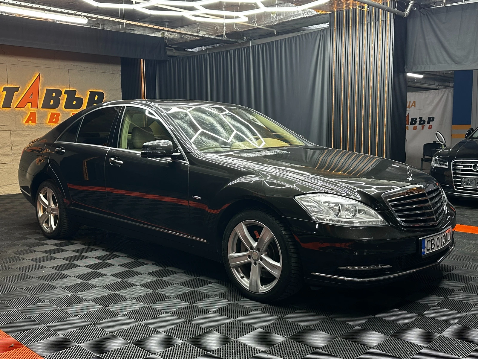 Mercedes-Benz S 350 3.0d 258 к.с./4matic/ГАРАНЦИЯ, снимка 3 - Автомобили и джипове - 55638941