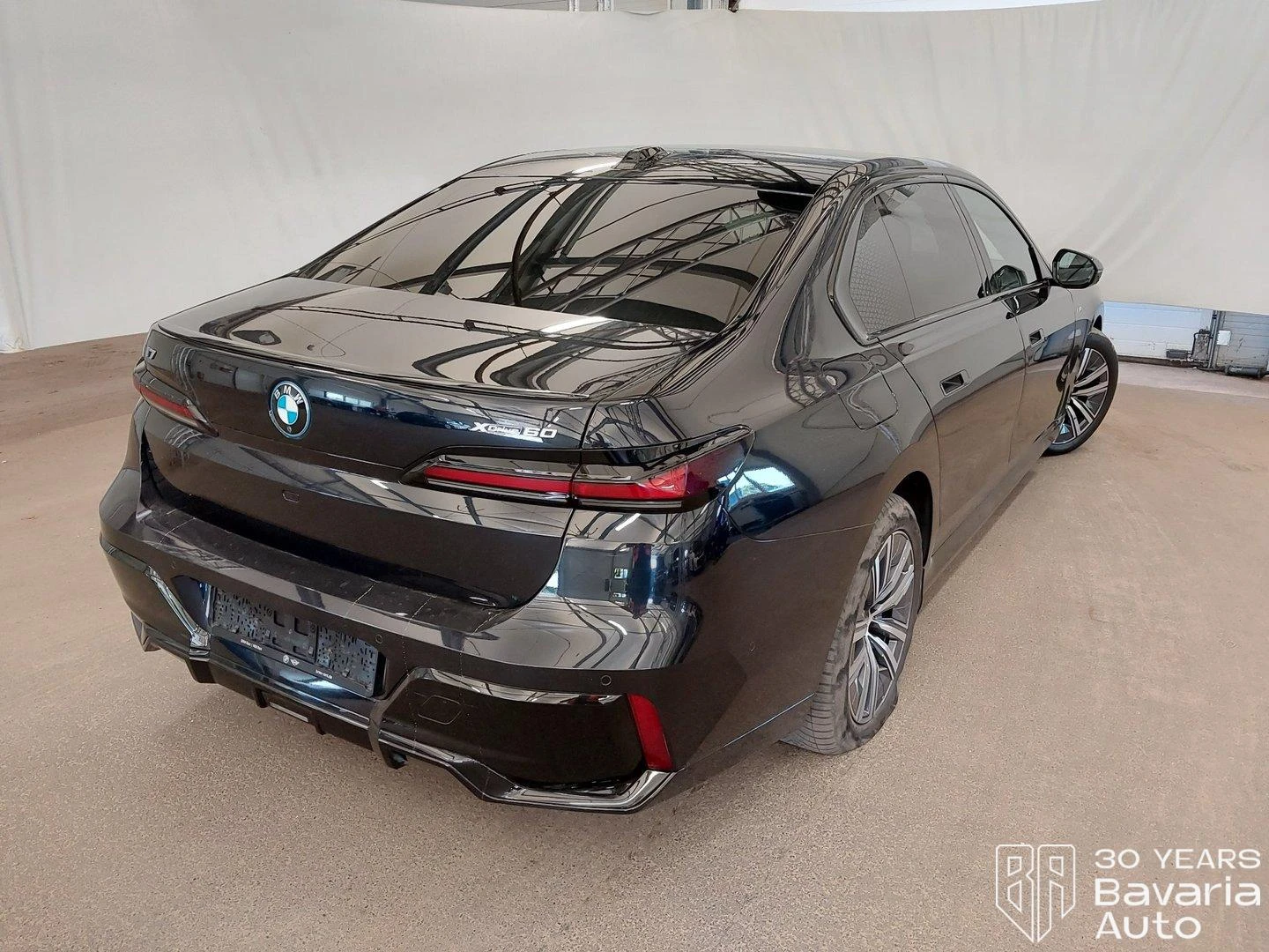 BMW i7 60 xDrive M Sport Paket , снимка 3 - Автомобили и джипове - 55715043
