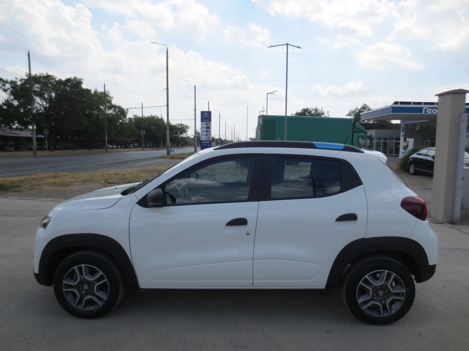 Dacia Spring 28 KW, снимка 8 - Автомобили и джипове - 55833317