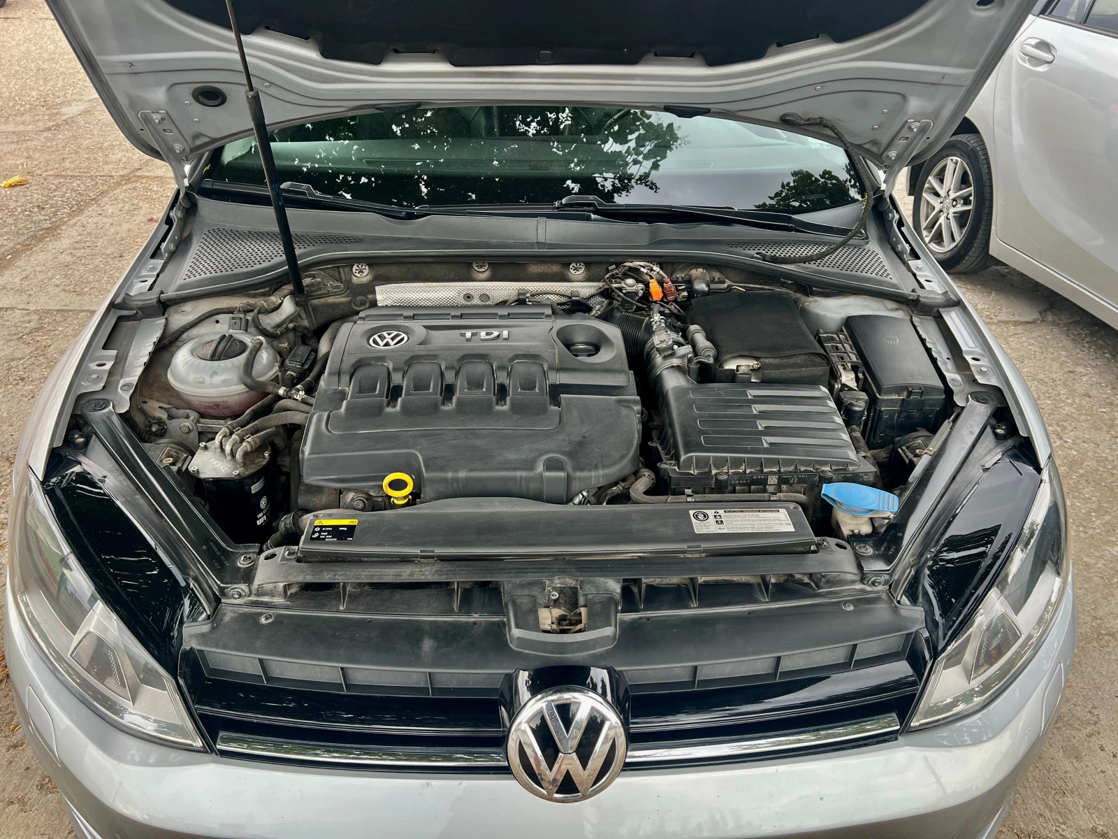 VW Golf, снимка 14 - Автомобили и джипове - 56052756