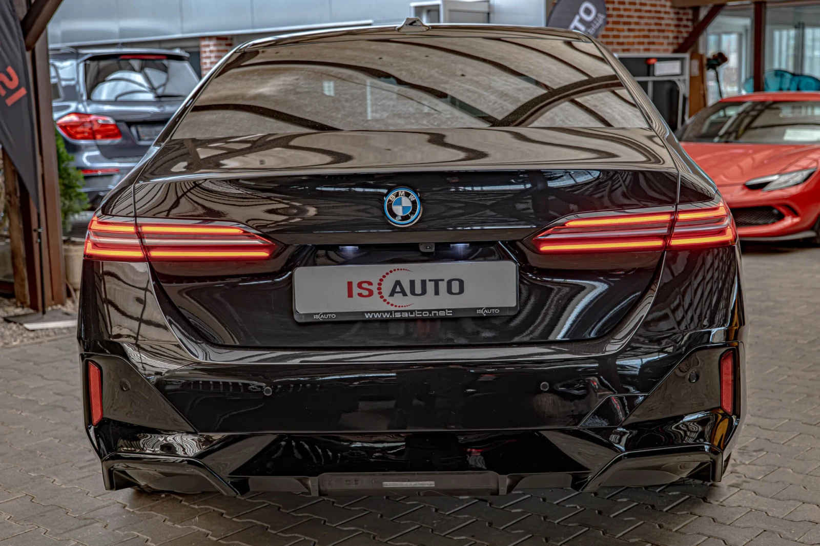 BMW 550 M-Tech e/xDrive/HuD/������ 360/Adaptive Drive/���� | Mobile.bg � ����������� 6