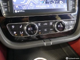 Bentley Bentayga V8* ЛЮК* ОБДУХВАНЕ* МАСАЖ* HUD* 360* КРАЙНА ЦЕНА, снимка 17