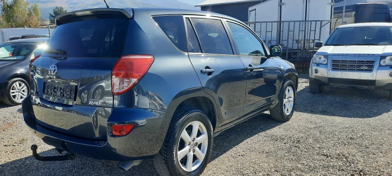 Toyota Rav4 D4D, снимка 4 - Автомобили и джипове - 48092236